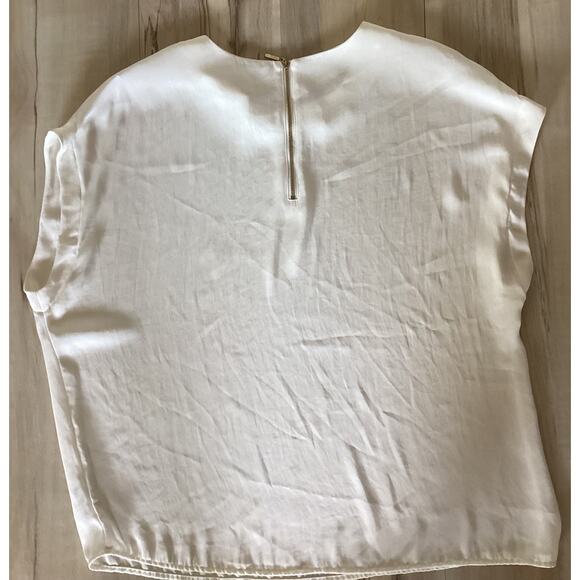 2 Express Tops Cream and Purple Blouse With Gold Zipper Size Large - Picture 6 of 6